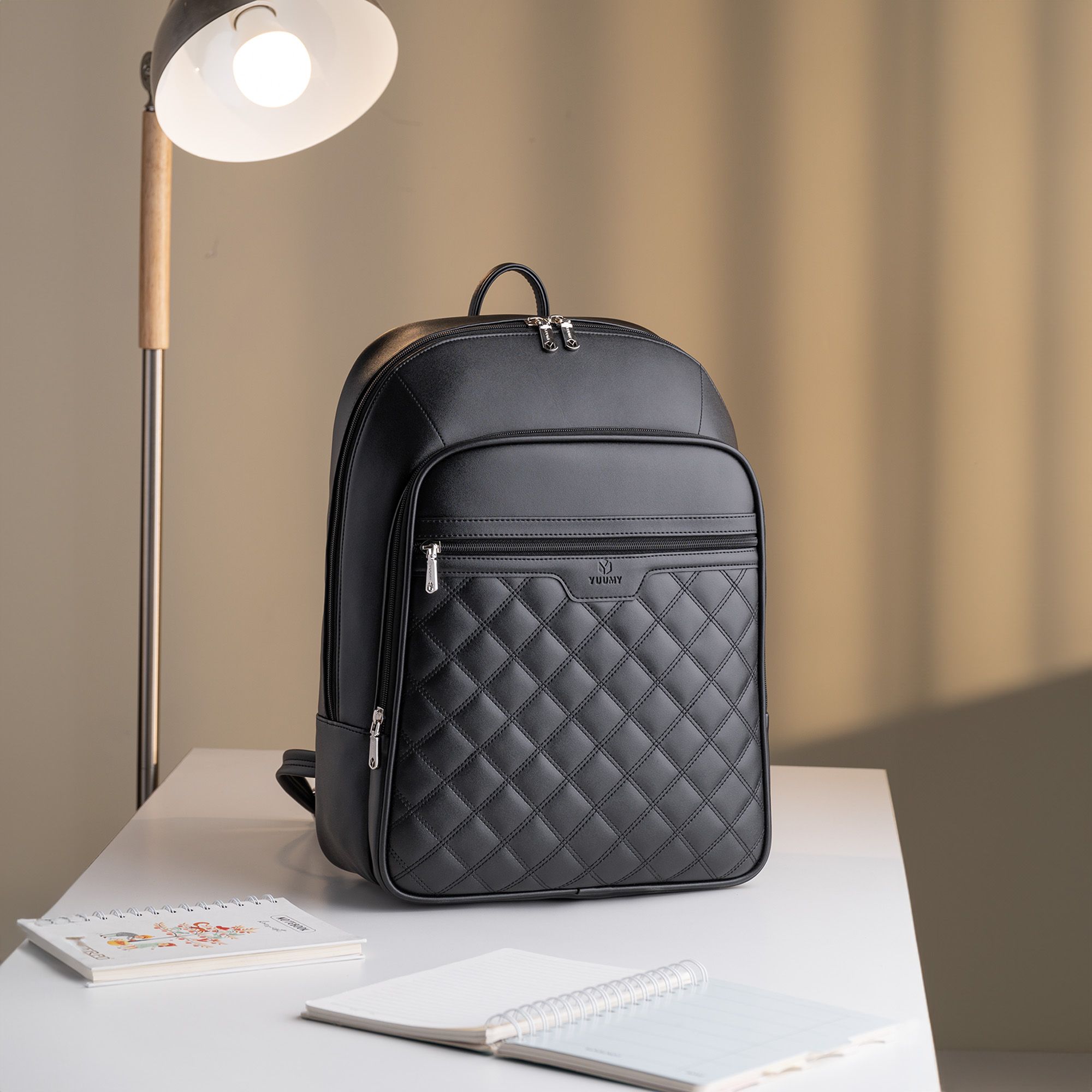 Balo Công Sở Cho Nữ Kết Hợp Thời Trang Và Tiện Lợi